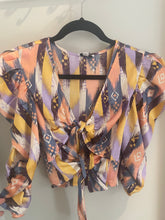 Load image into Gallery viewer, Ruched Half Slv Front Tied Cropped Blouse
